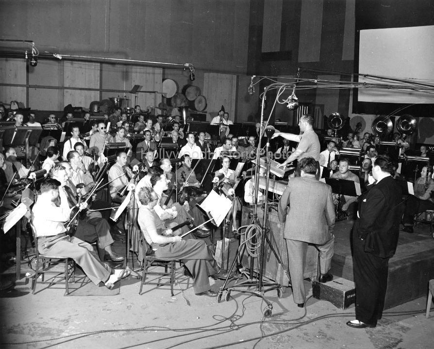Jose Iturbi 1943 Conducting the MGM orchestra for  Thousands Cheer wm.jpg